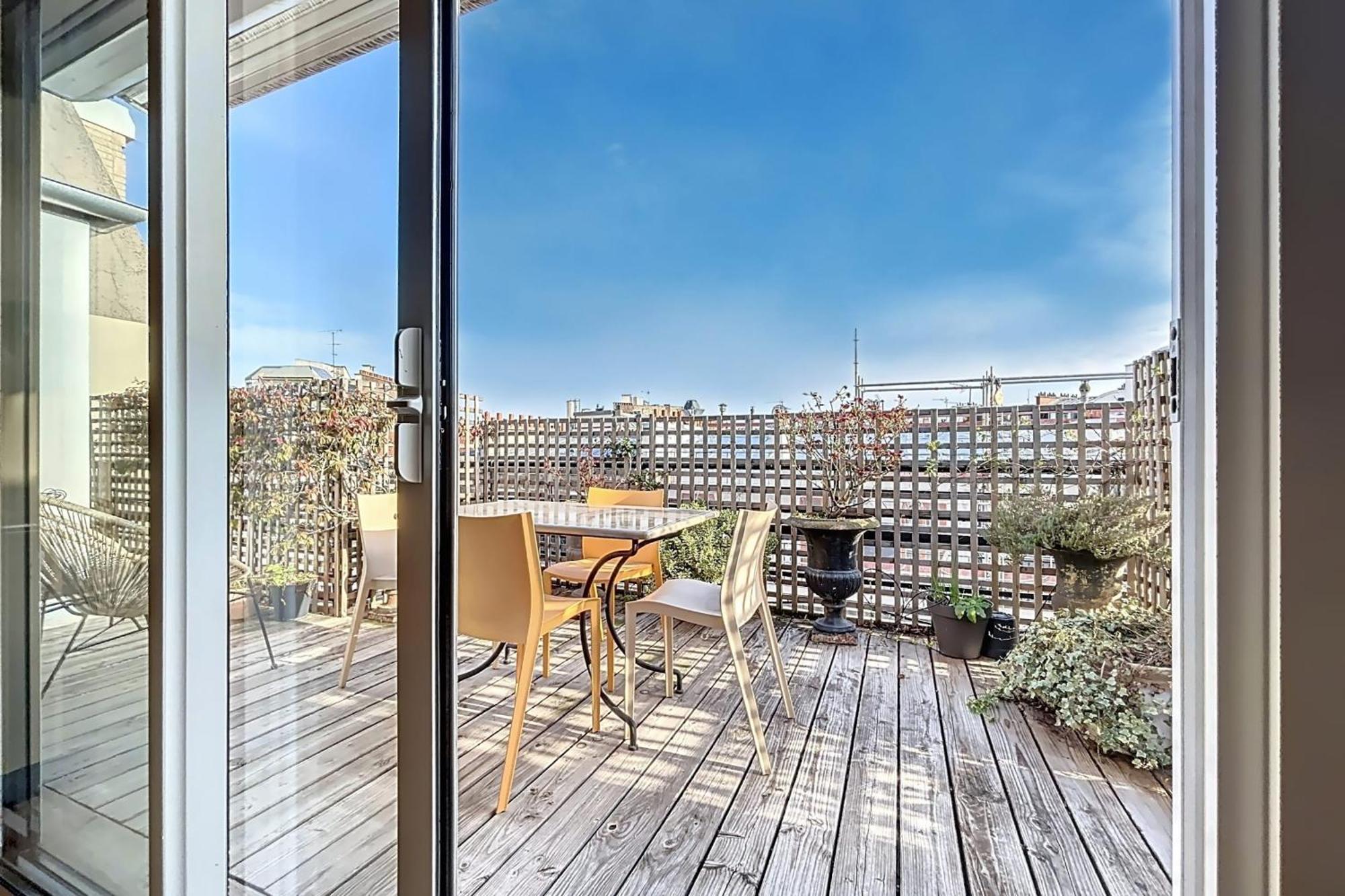 Apartment Superb With Large Terrace *