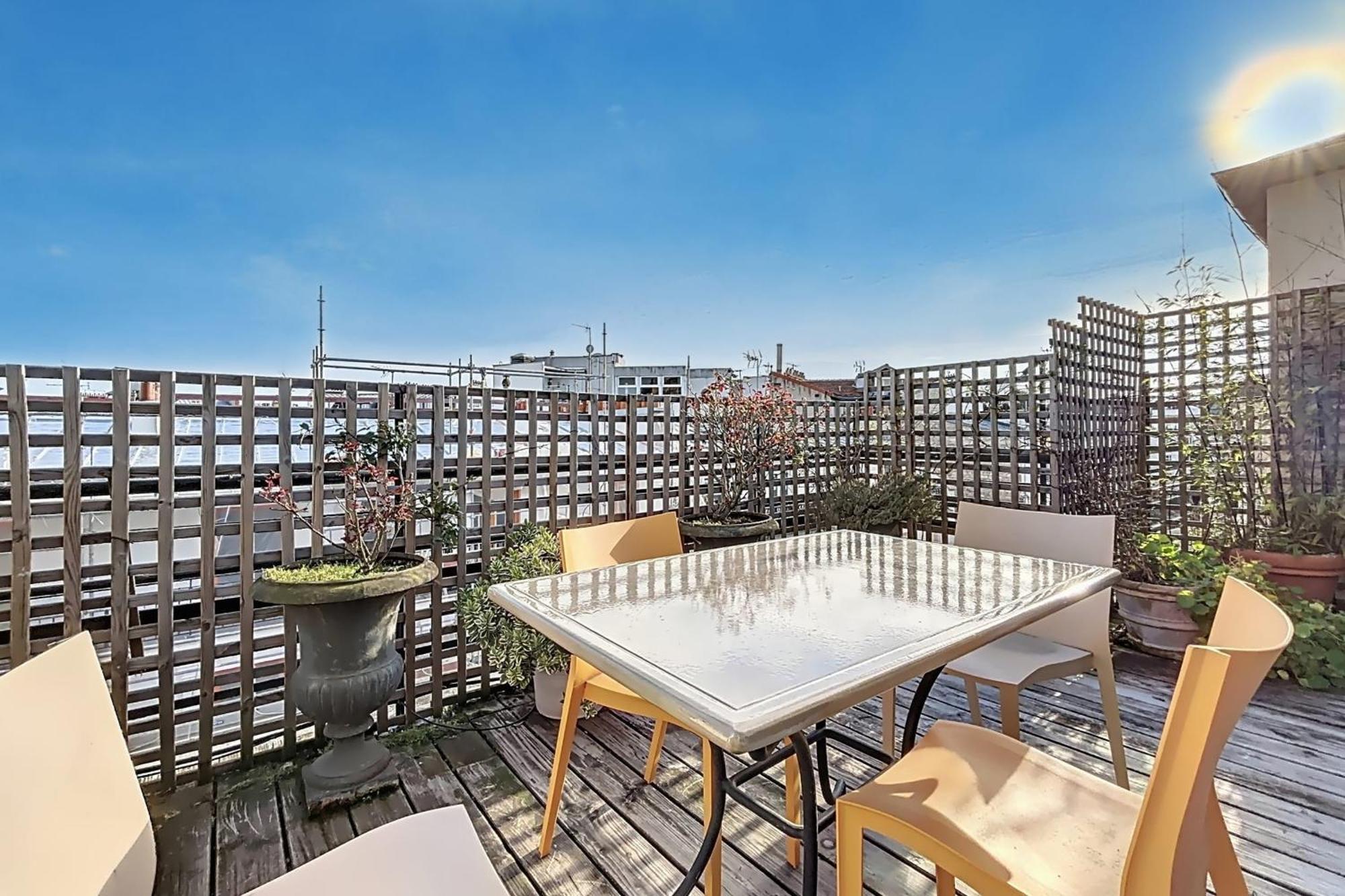 Superb With Large Terrace Apartment *